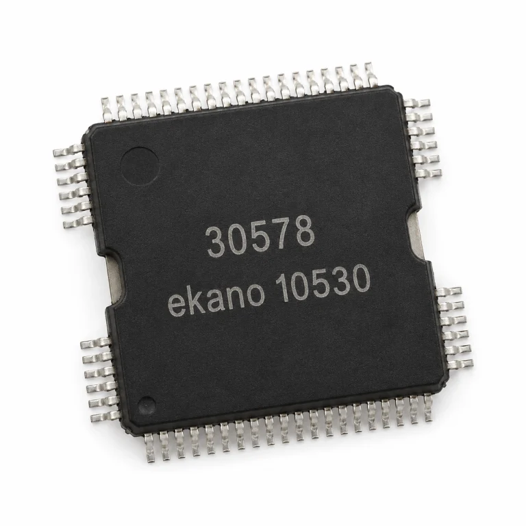 تراشه QFP-64 | 30578